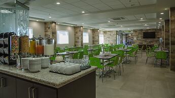 Holiday Inn Express & Suites Celaya by IHG