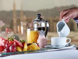 Pullman Zamzam Madina