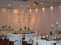 President Hotel & Conference Venue