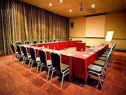 President Hotel & Conference Venue