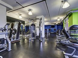 Pelicanstay near Holland Tunnel