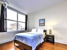 Pelicanstay near Holland Tunnel