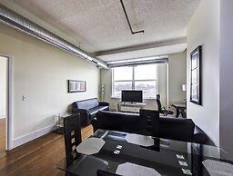 Pelicanstay near Holland Tunnel