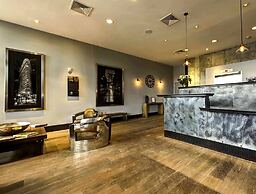 Pelicanstay near Holland Tunnel