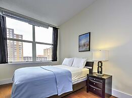 Pelicanstay near Holland Tunnel
