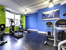 Pelicanstay near Holland Tunnel