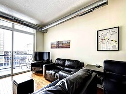 Pelicanstay near Holland Tunnel