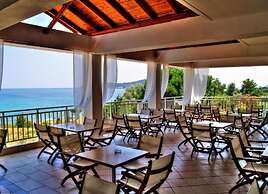 Maranton Beach Hotel