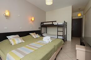 Maranton Beach Hotel