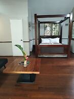 Rainforest Eco Lodge