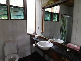 Rainforest Eco Lodge
