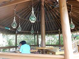 Rainforest Eco Lodge