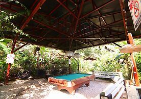 Jungle's Edge