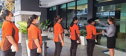 Inn residence serviced suites