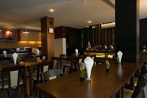 Inn residence serviced suites