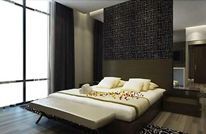 e.City Hotel at OneCity