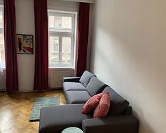 GoVienna Homelike City Apartment