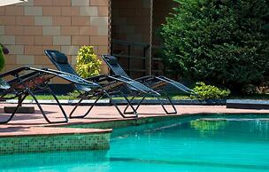 Mika Hotel, Kabulonga