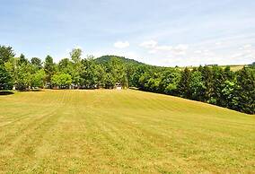 Robin Hill RV Resort & Campground - Caravan Park