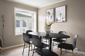 Enter Tromsø Apartment Hotel