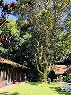 Pousada Praia da Crena