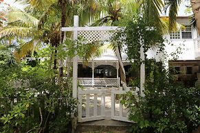 Tingum Village Hotel