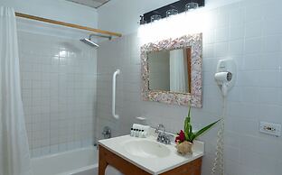 Tingum Village Hotel