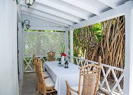 Tingum Village Hotel