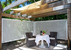 Tingum Village Hotel