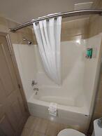 Days Inn & Suites by Wyndham Fort Saskatchewan