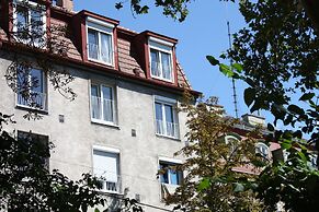 GoVienna Charming Studio