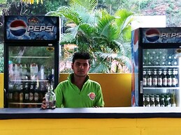 Neptune Point Hill Cottages