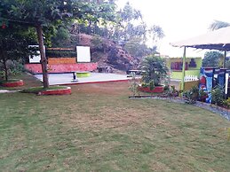 Neptune Point Hill Cottages