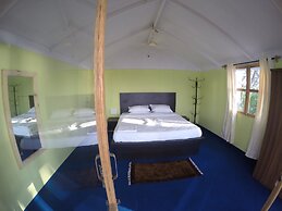 Neptune Point Hill Cottages