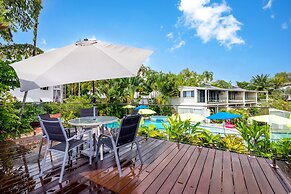 Seascape Holidays – Beachfront Terraces