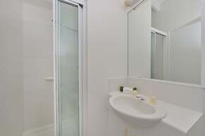 Seascape Holidays – Beachfront Terraces