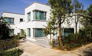 Elma Hotel and Art Complex