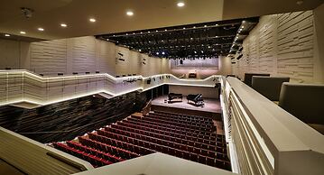 Elma Hotel and Art Complex