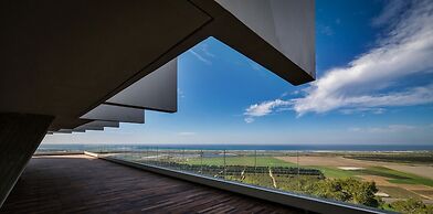 Elma Hotel and Art Complex