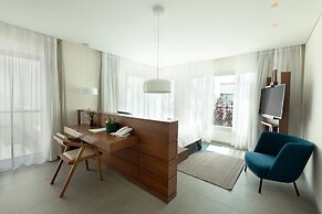 Elma Hotel and Art Complex