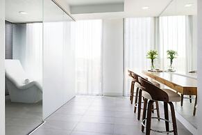 Le Méridien Columbus, The Joseph