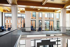 Le Méridien Columbus, The Joseph