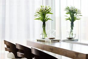 Le Méridien Columbus, The Joseph