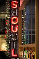 Le Méridien Columbus, The Joseph