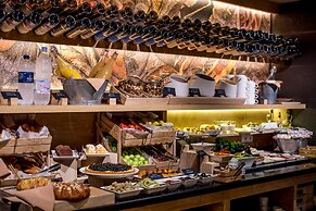 Republica Hotel Yerevan