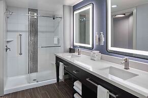 Homewood Suites by Hilton Savannah Historic Dist/Riverfront