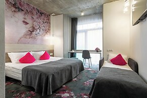 Algiro Hotel