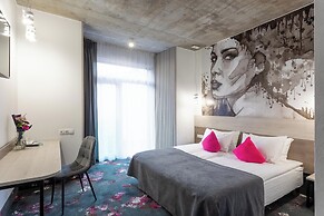 Algiro Hotel