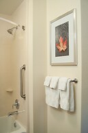 Candlewood Suites Fort Collins by IHG