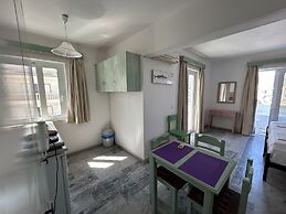 Kaloxenia Apartments
